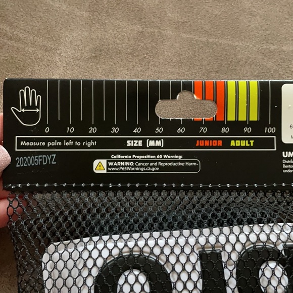 UMBRO Adult Goalie Gloves - Picture 4 of 6